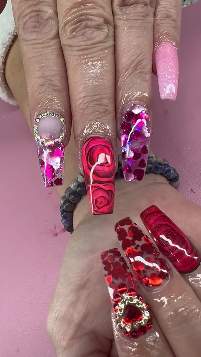 ADVENTURE NAILS photo 3