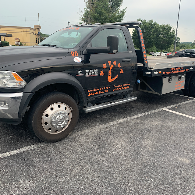 Azteca Towing LLC photo 2