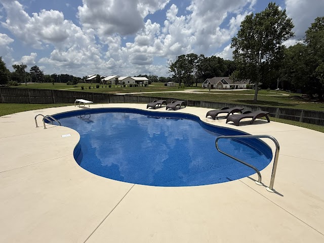 Blue Water Pool Service