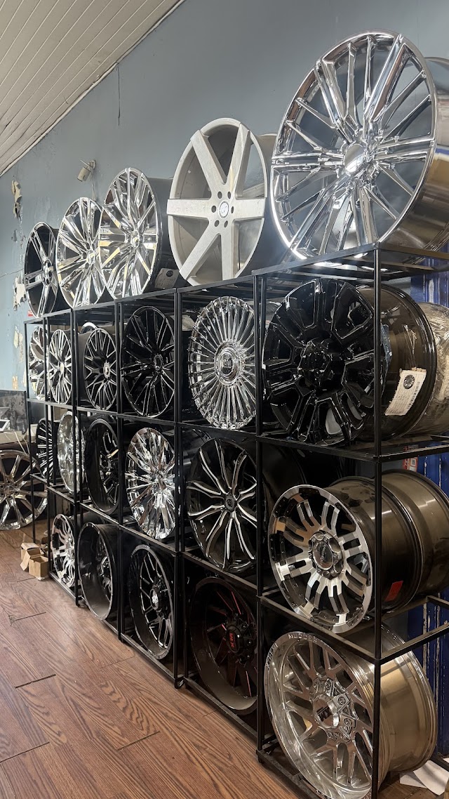 Center Point Tires and Wheels photo 3