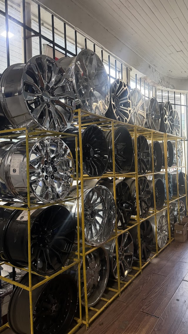 Center Point Tires and Wheels photo 4