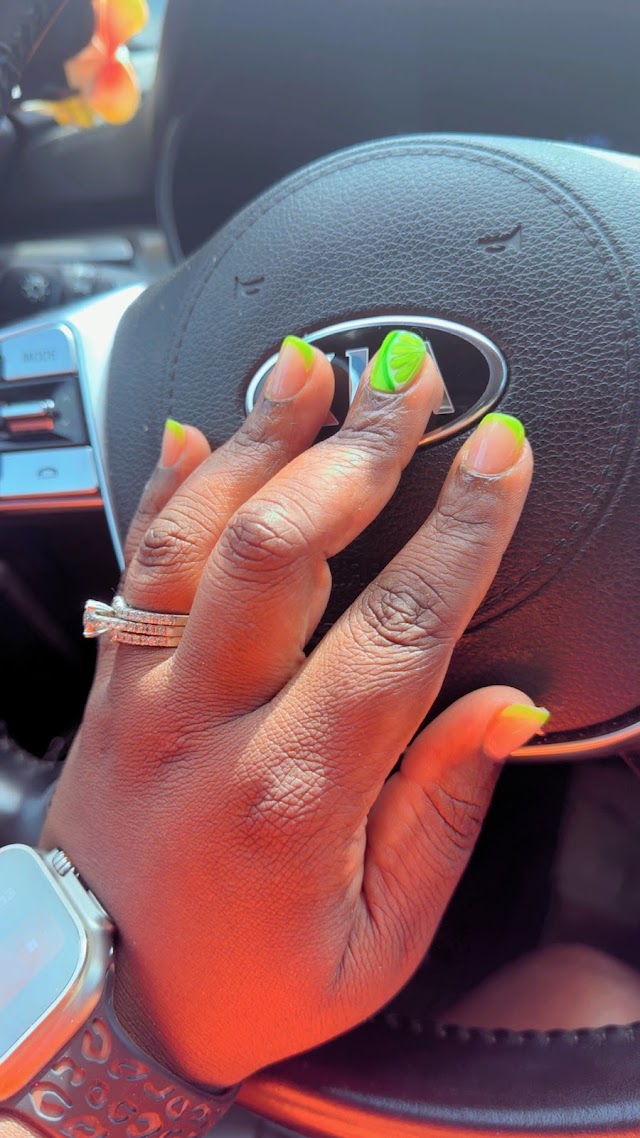 EVERLY NAIL SPA photo 2