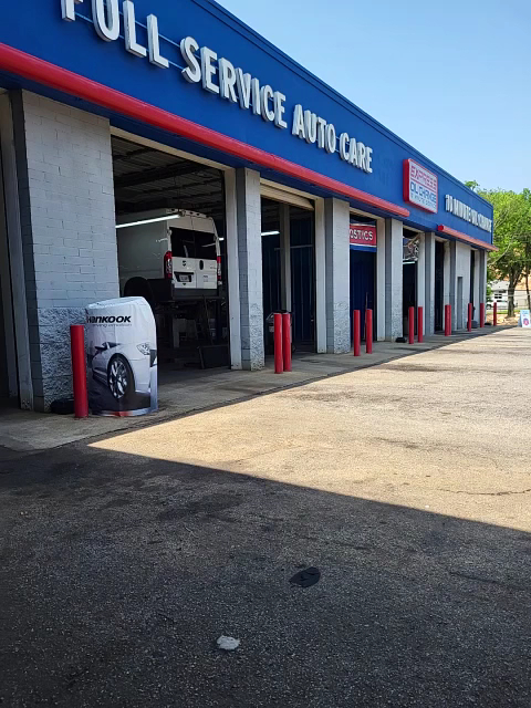 Express Oil Change & Tire Engineers photo 3