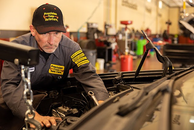Express Oil Change & Tire Engineers photo 4