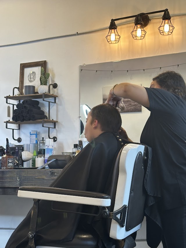 Fade Parlor photo 2