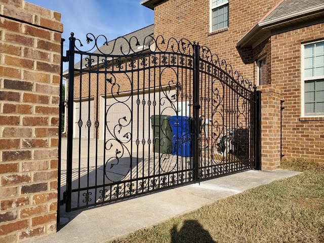 Fencing Decatur Alabama photo 2