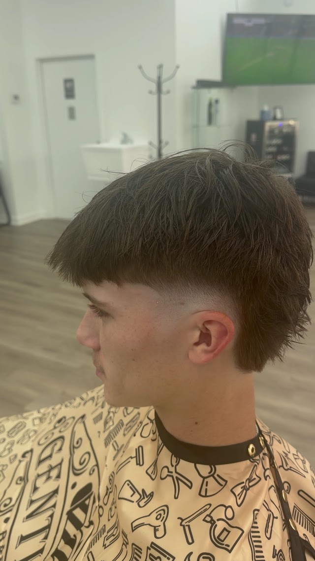Gentleman’s Barbershop photo 3