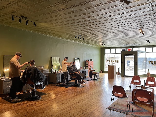 Hats Off Barber & Style photo 4