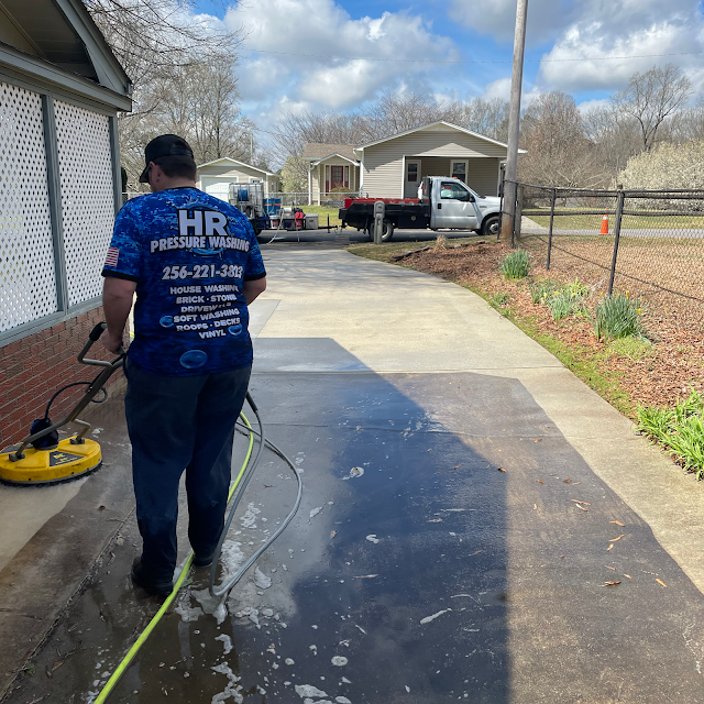 HR Pressure Washing LLC photo 4
