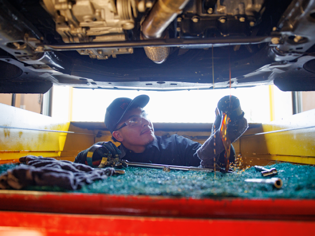 Jiffy Lube Oil Change photo 2