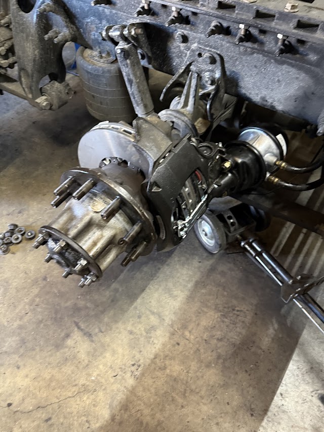 KMSEXPRESS INC. Truck /Trailer repair and maintenance services. photo 2