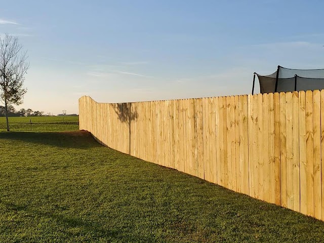 Louie's Fencing