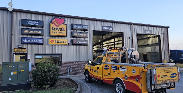 Love's Truck Care photo 4