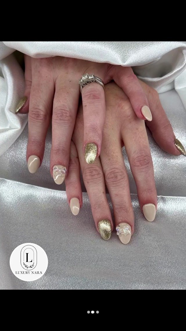 Luxury Nails photo 3