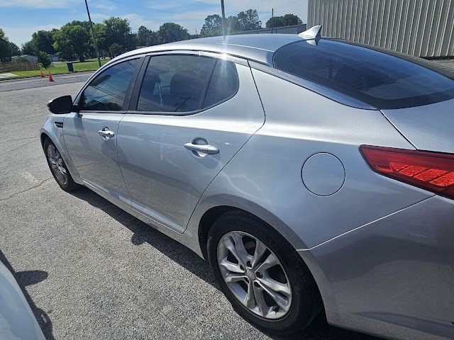 Maaco Auto Body Shop & Painting photo 2