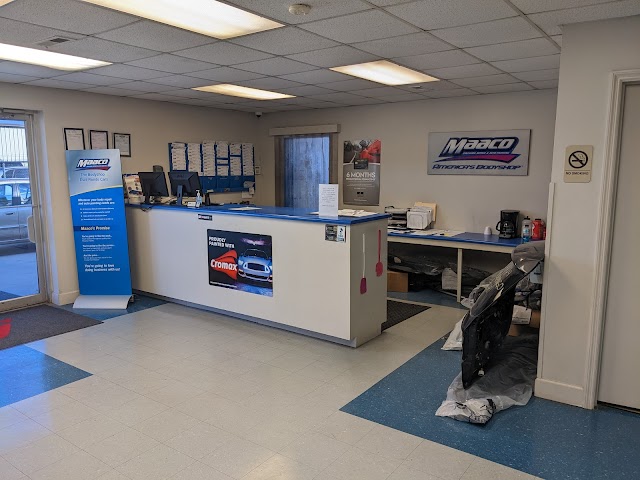 Maaco Auto Body Shop & Painting photo 4