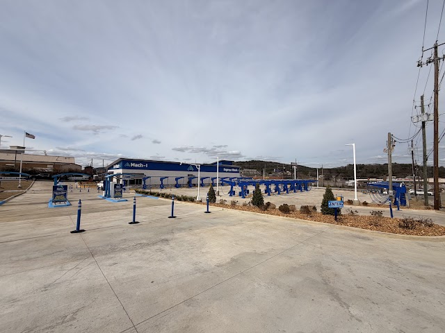 Mach-1 Express Wash Gadsden photo 2