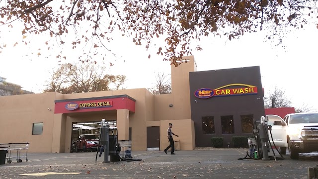Mister Car Wash photo 3