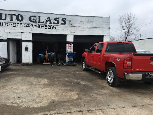 Mr. Auto Glass & More photo 3