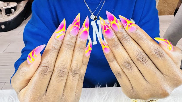 Nail Essence