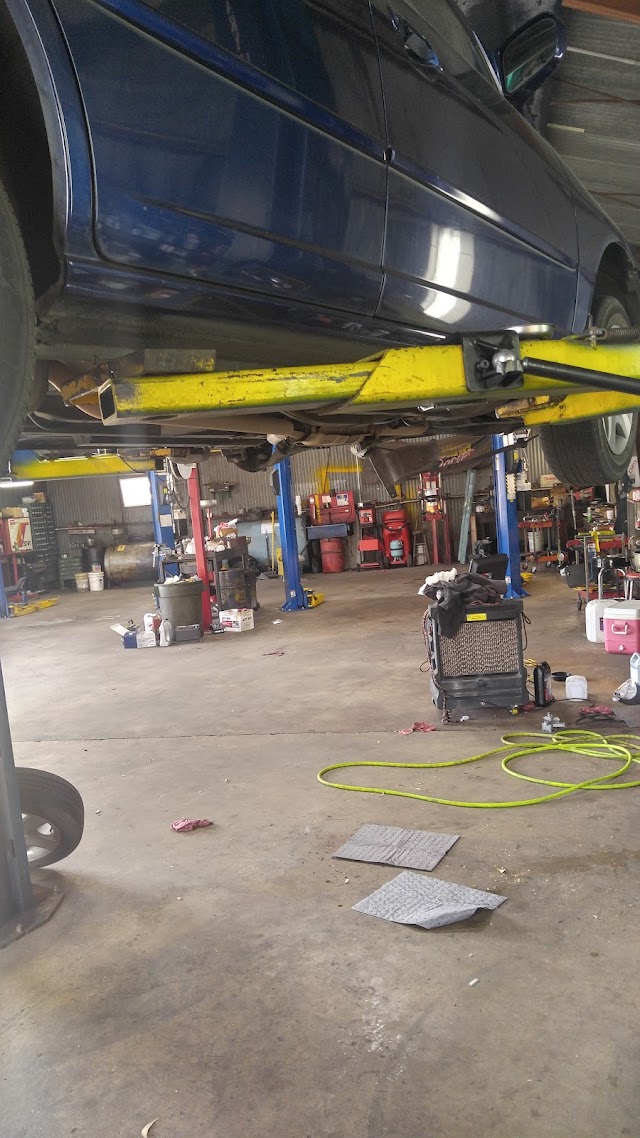 Noblitt Auto Center photo 3