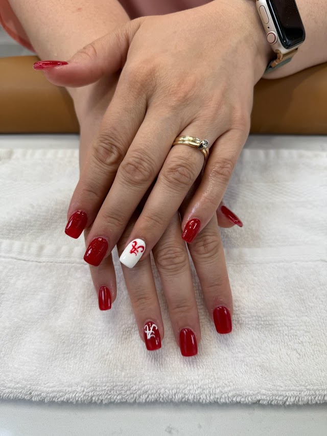 Polish & Glow nail spa photo 3