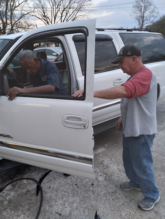 Pro-Align Automotive - a Main Street Auto shop photo 4