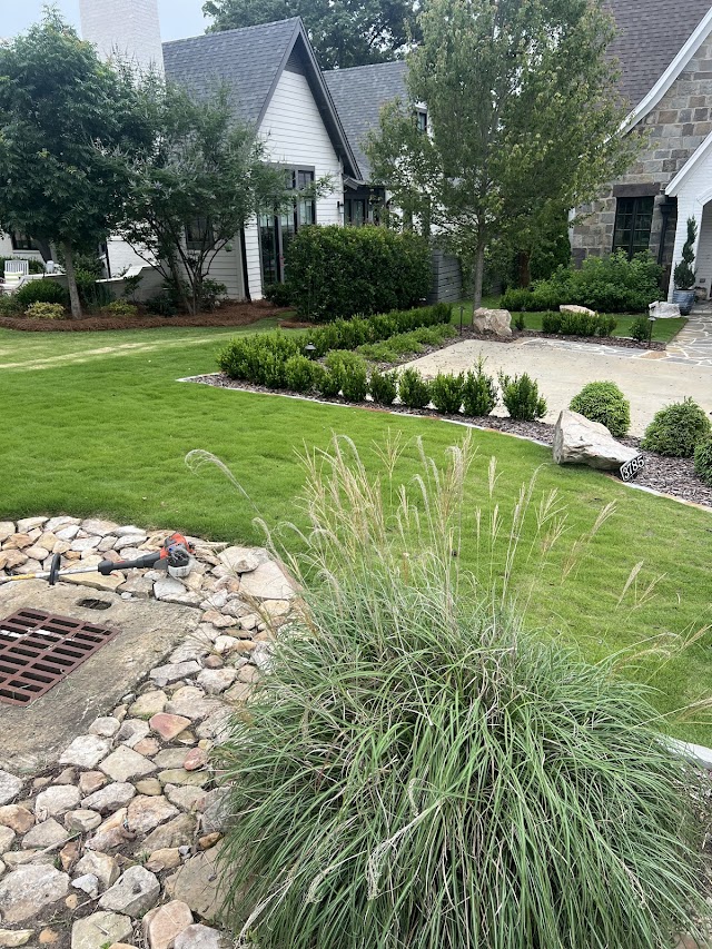 Pulling Strings Lawn & Landscape,LLC photo 2