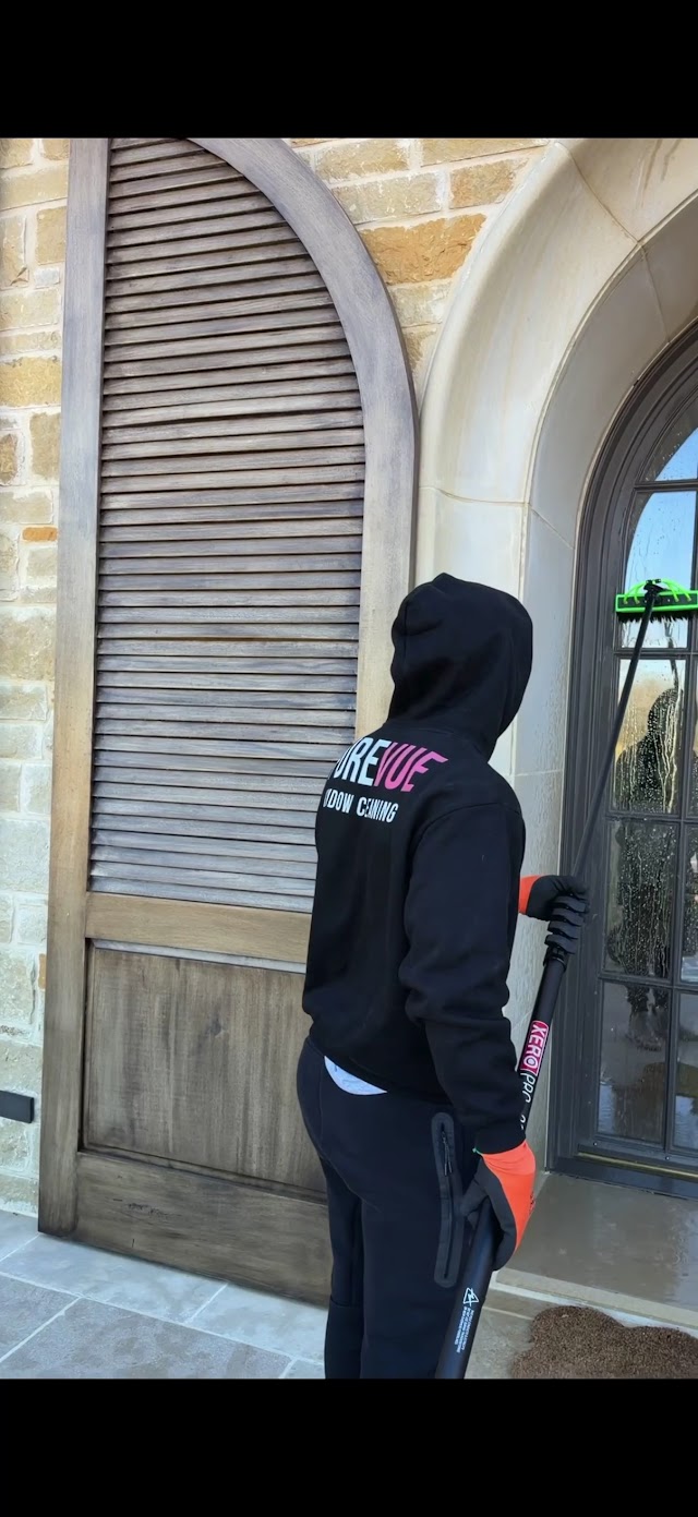 Purevue Window Cleaning photo 2