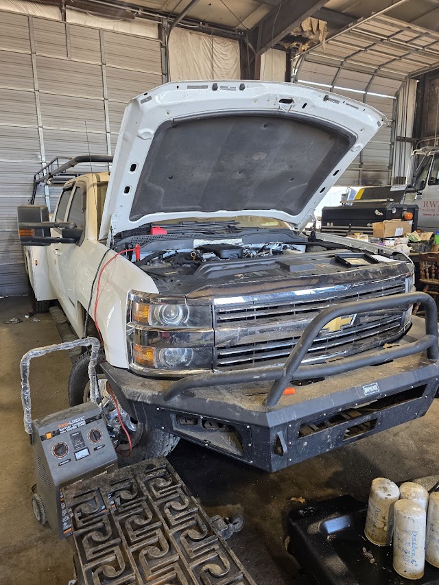 Quad City Truck Repair LLC photo 3