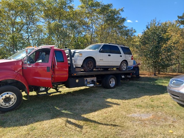 R&D Towing & Recovery photo 2