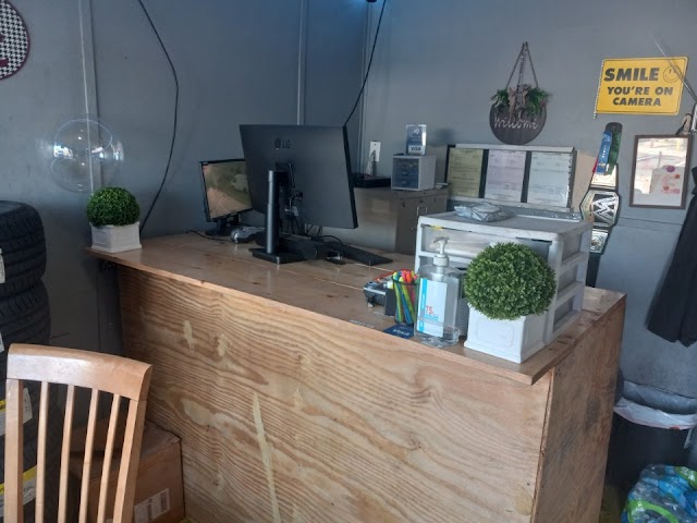 Roger's Tire Shop photo 4