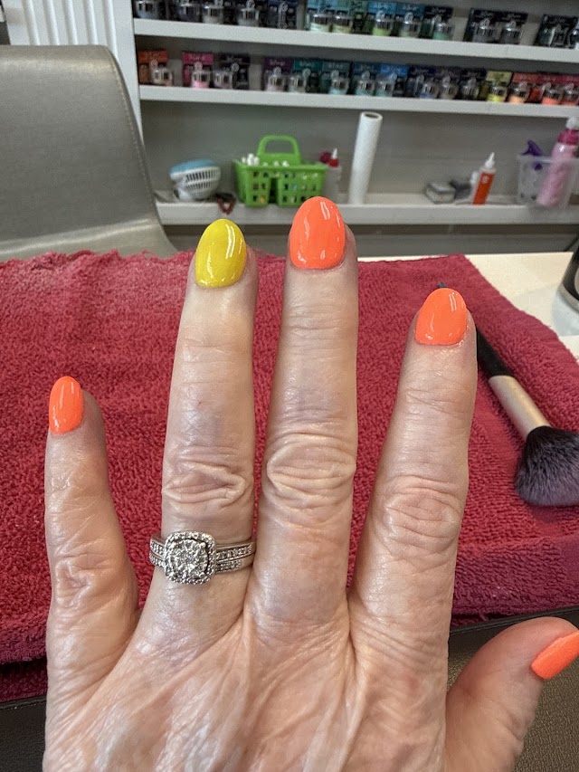 Solar Nails Gadsden Alabama photo 2