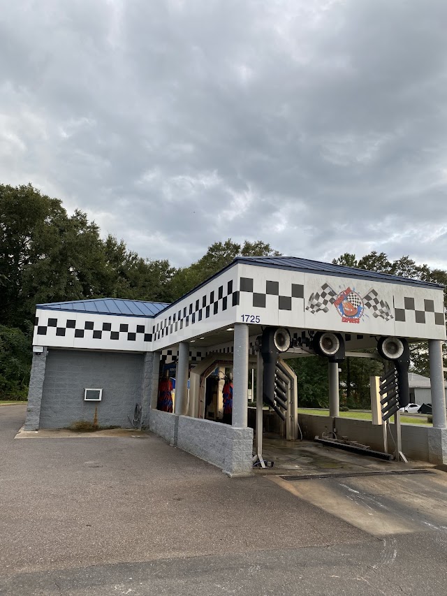 South Oates Carwash photo 4