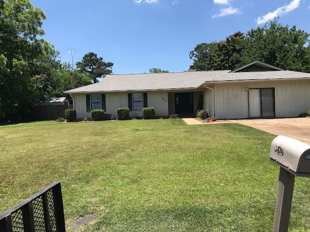 Southern Style Fence and Lawn Care photo 2