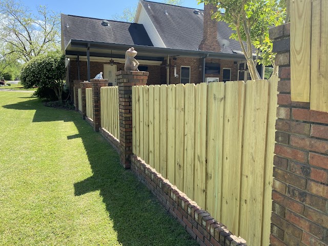 Southern Style Fence and Lawn Care photo 3