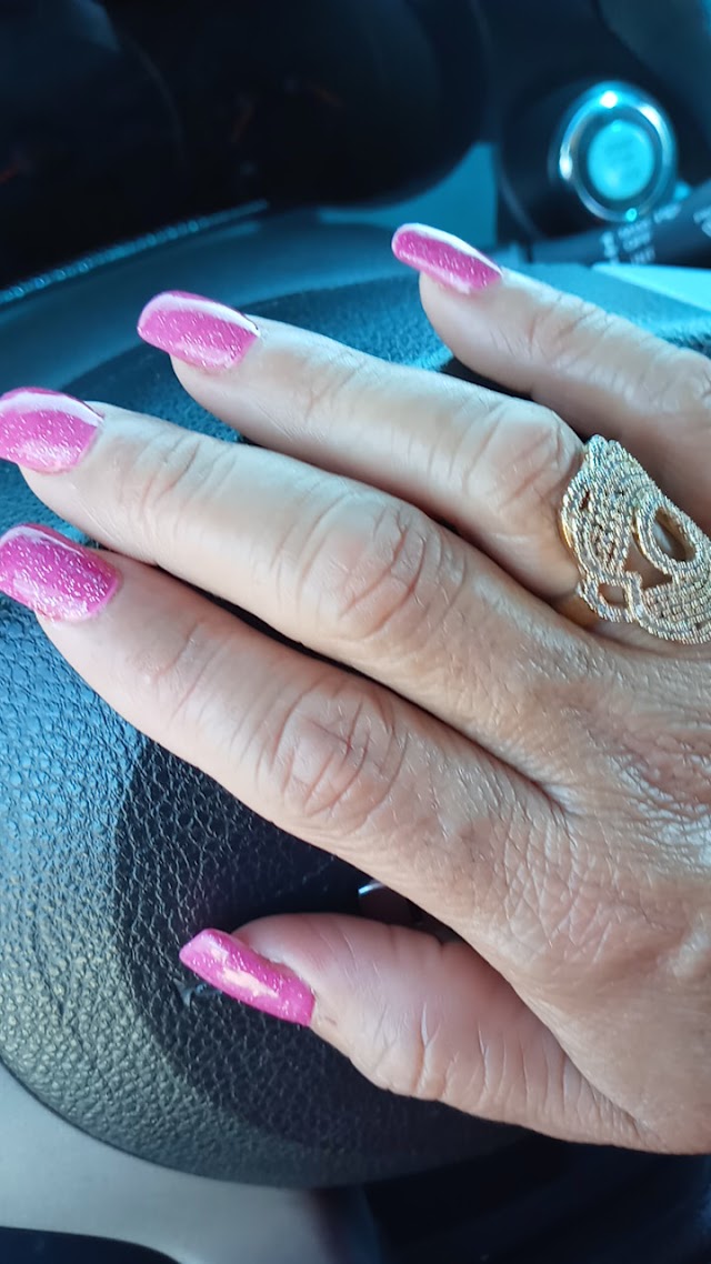 Studio Nails and Spa photo 3