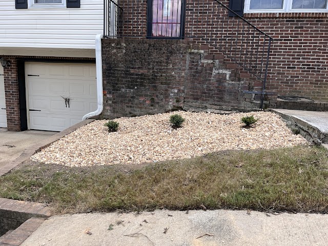 The Green Earth Lawn Care photo 2