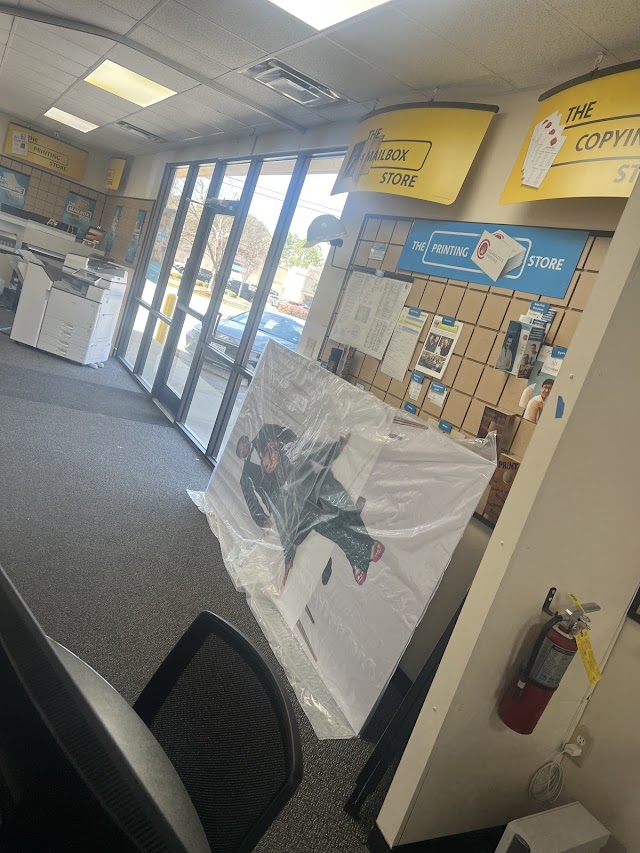 The UPS Store photo 3