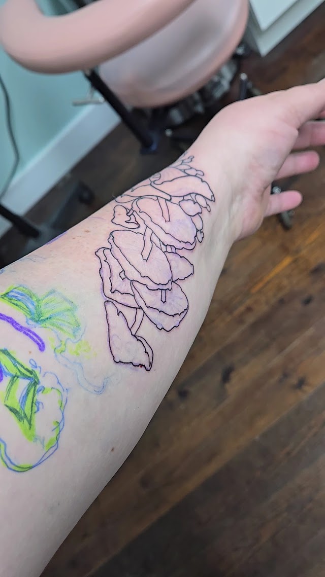 Thistle & Fern Tattoo Company photo 3