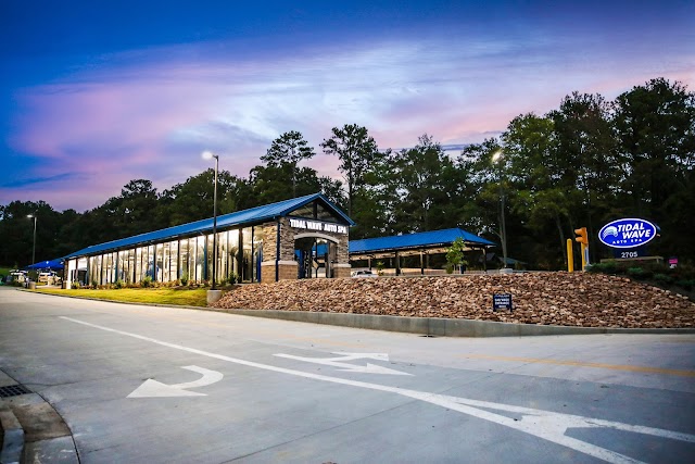 Tidal Wave Auto Spa | Car Wash photo 4