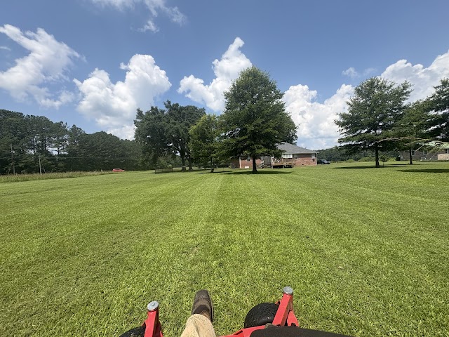 WadeWorks Lawncare and Landscape LLC photo 4