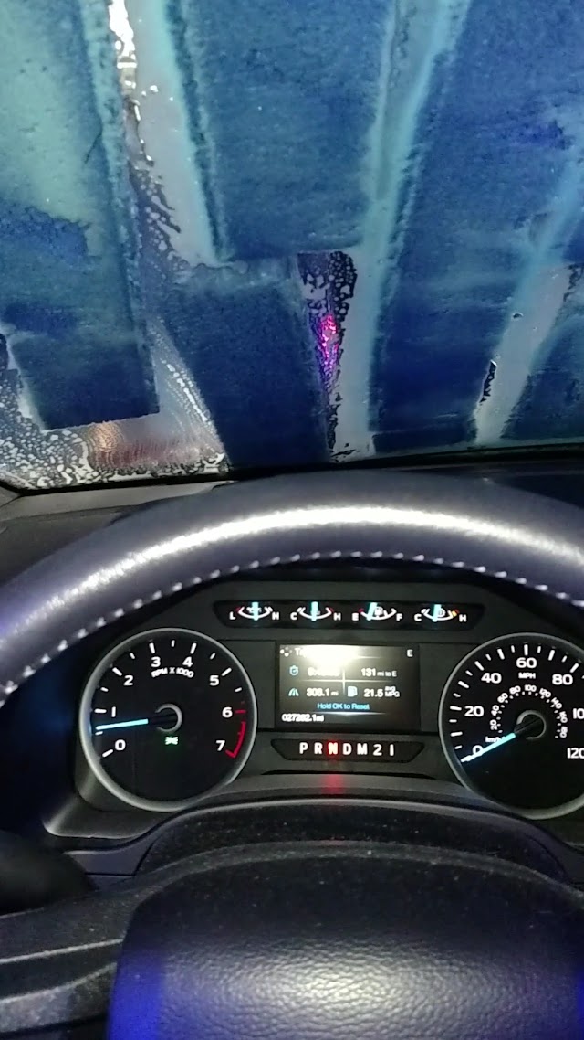 Whistle Express Car Wash photo 3