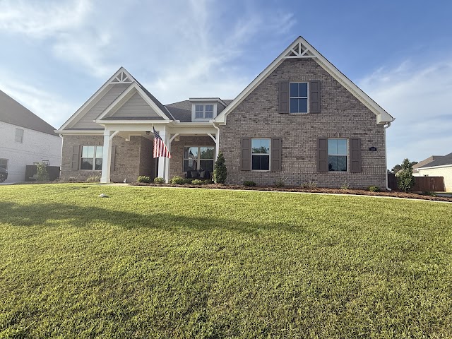 Yards Unlimited LLC Weed Control and Fertilization